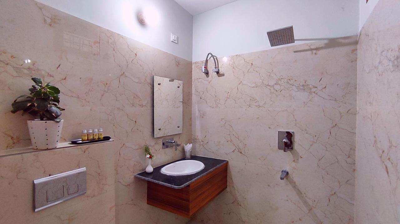 Spring Sky Haridwar By Shrigo Hotels Exterior photo